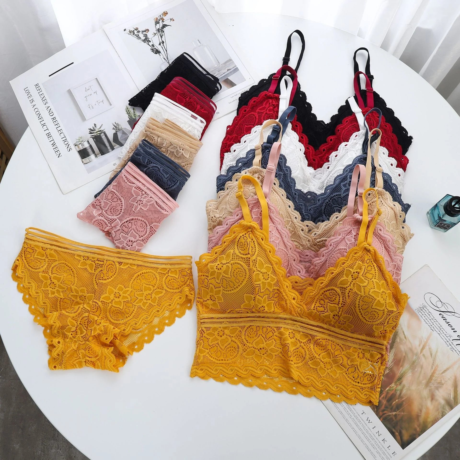 (30-36)Elegant Brallete and Panty Set Free Size For (047)